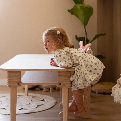 Conjunto de Mesa e Cadeiras Ajustáveis