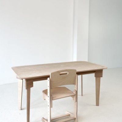 Conjunto de Mesa e Cadeiras Ajustáveis