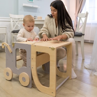Mesa e Torre de Aprendizagem Automóvel