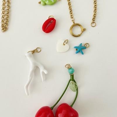 Colar Cerejas e colar Praia