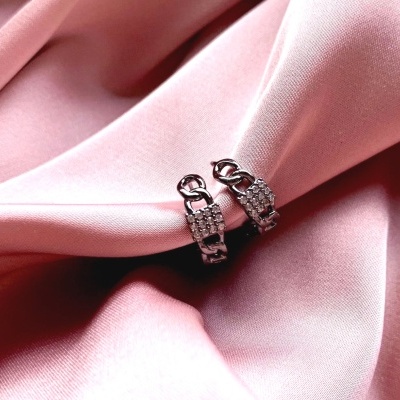 Argolas cinza com zircónias