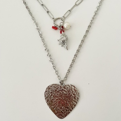 Colar coração e búzio -  triplo, em aço