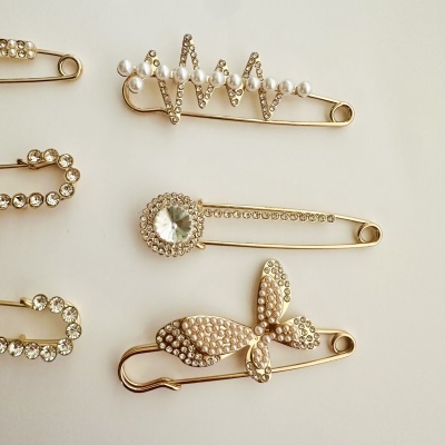 Alfinetes de peito - Pregadeira #2