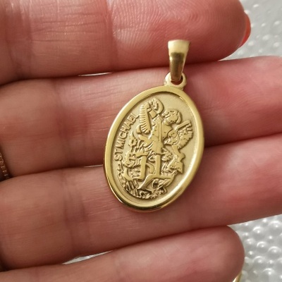 Medalhas Arcanjo S. Miguel, em dourado