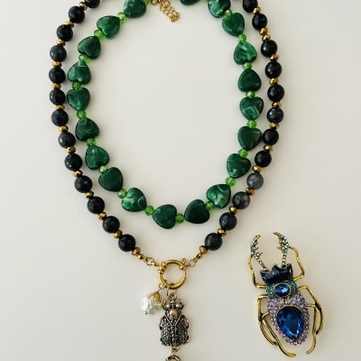 Colar corações verdes ou colar Besouro