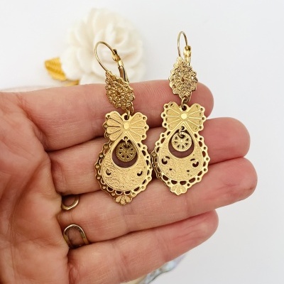 Brincos Corações de Viana, em aço