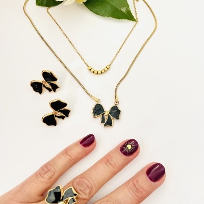 A combinar - Colar, brincos ou anel - laço preto