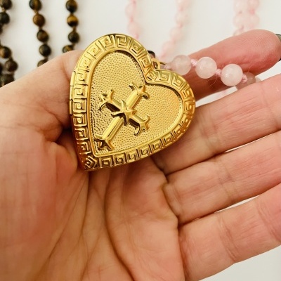 Colar comprido, com lockets ❤️ dão 2 voltas