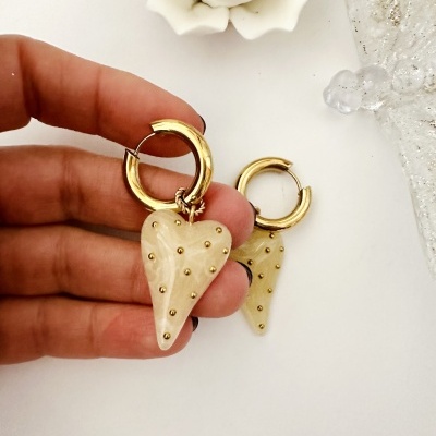 Brincos coração marfim  #4*