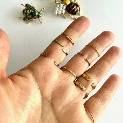 Anéis em aço ajustáveis - dourados #194