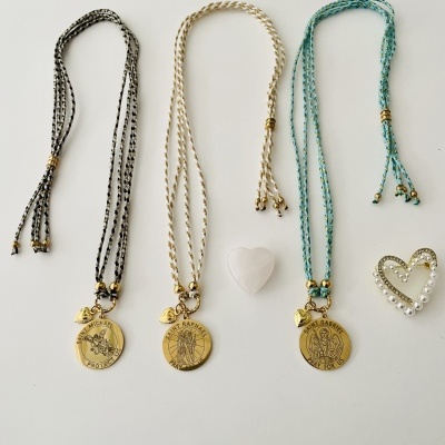 Colares Arcanjo Miguel , com cordão ❤️ #18