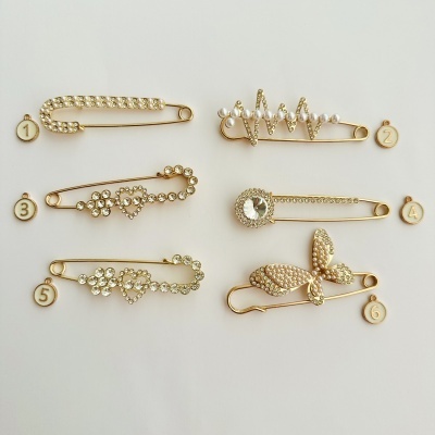 Alfinetes de peito - Pregadeira #2