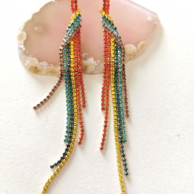 Brincos compridos strass