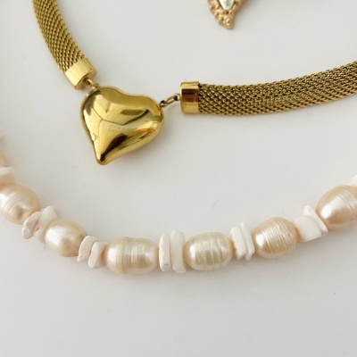 Colar pedras rosa ou colar Abelha