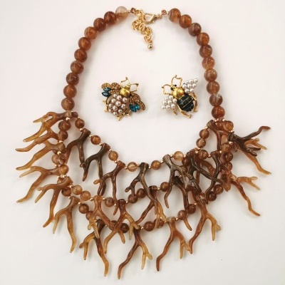 Colar Corais em tons de castanho - Mod 1