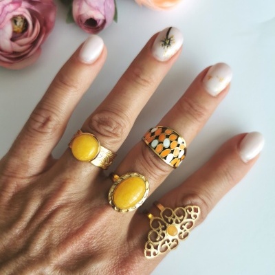 Anéis em aço ajustáveis amarelos e laranja #31