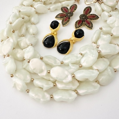 Colar pérolas sintéticas