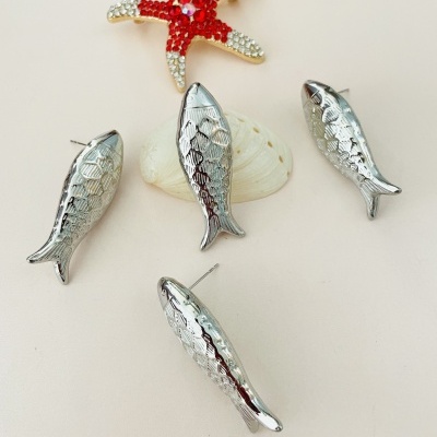 Brincos Peixe - prateados