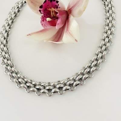 Gargantilha em aço -  prateado