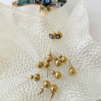 Brincos Caramujo ou contas de Viana