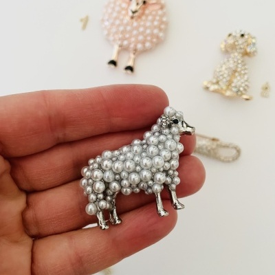 Pregadeiras cão, pantera e  ovelhas