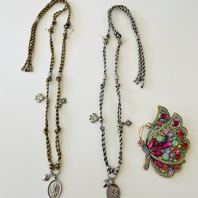 Colares Arcanjo Miguel , com cordão ❤️ #20