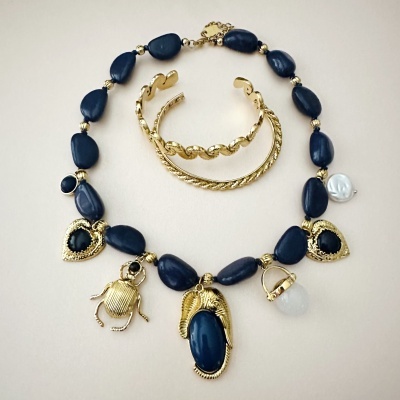 Colar Elefante e Besouro  - marinho