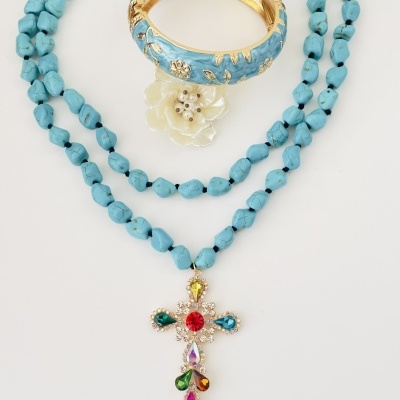 Colar Cruz - dá 2 voltas