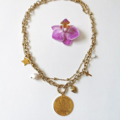 Colar duplo Arcanjo S. Gabriel, em dourado