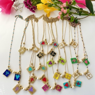 Colar Escapulário com missangas japonesas-  Coração e cruz #16