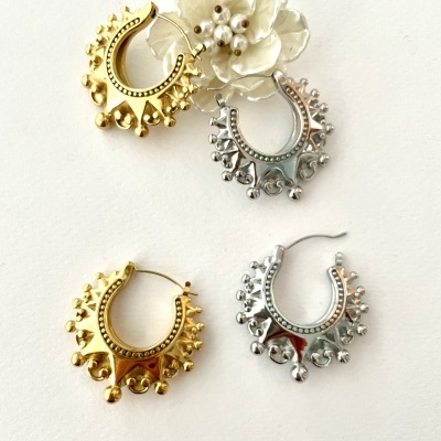 Argolas douradas e prateadas #15*