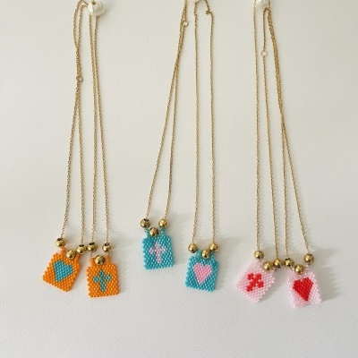 Colar Escapulário com missangas japonesas e pérola barroca - Coração e cruz #31