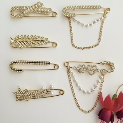 Alfinetes de peito - Pregadeira #1