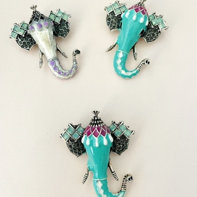 Pregadeiras elefantes #3