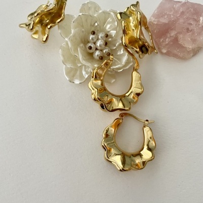 Argolas douradas #19*