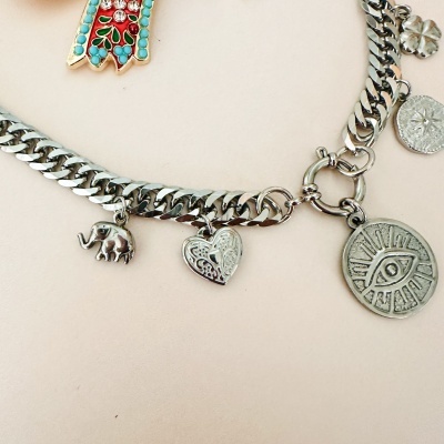 Gargantilha em aço - olho