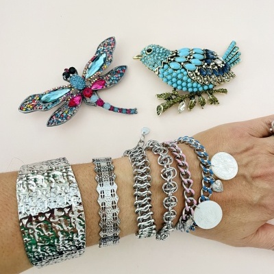 Pulseiras prateadas #63