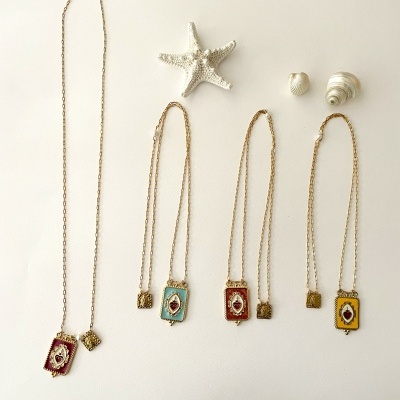 Colares Escapulário Sagrado Corázon