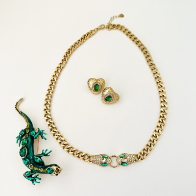 Gargantilha Cobra - dourada