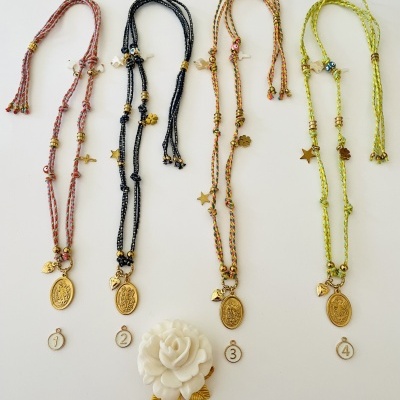 Colares Arcanjo Miguel , com cordão ❤️ #19