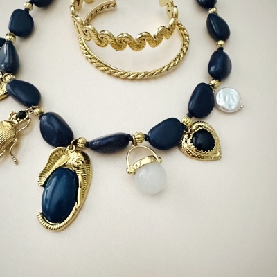 Colar Elefante e Besouro  - marinho