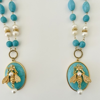 Colar abelha 🐝🩵