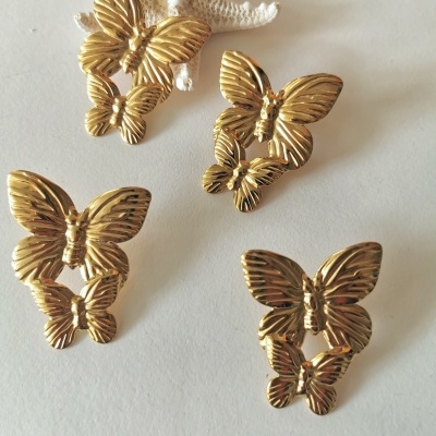 Brincos borboletas em aço