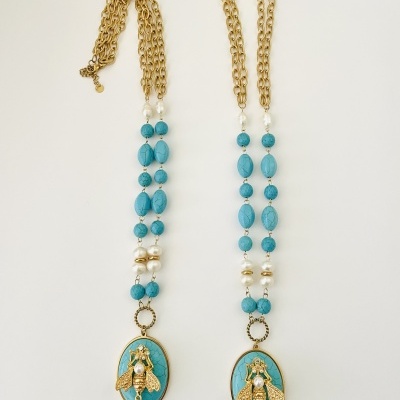 Colar abelha 🐝🩵