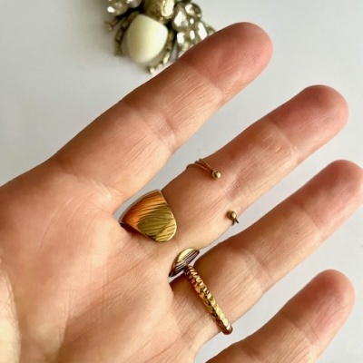 Anéis em aço ajustáveis - dourados #209