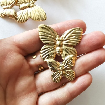 Brincos borboletas em aço