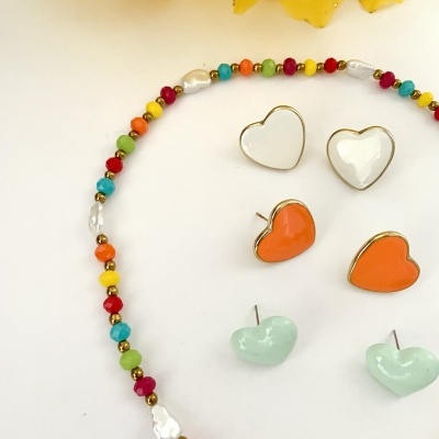 Colar Coração laranja - com cristais e pérolas água doce