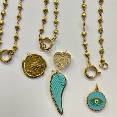 Corrente corações em aço, com fecho. Sem pendente