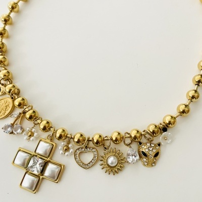 Colar bolinhas e pendentes -  aço e vidro 🌟🤍