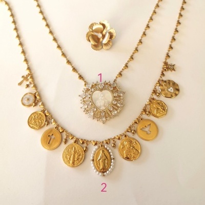 Colares Santa e medalhas proteção ✨❤️